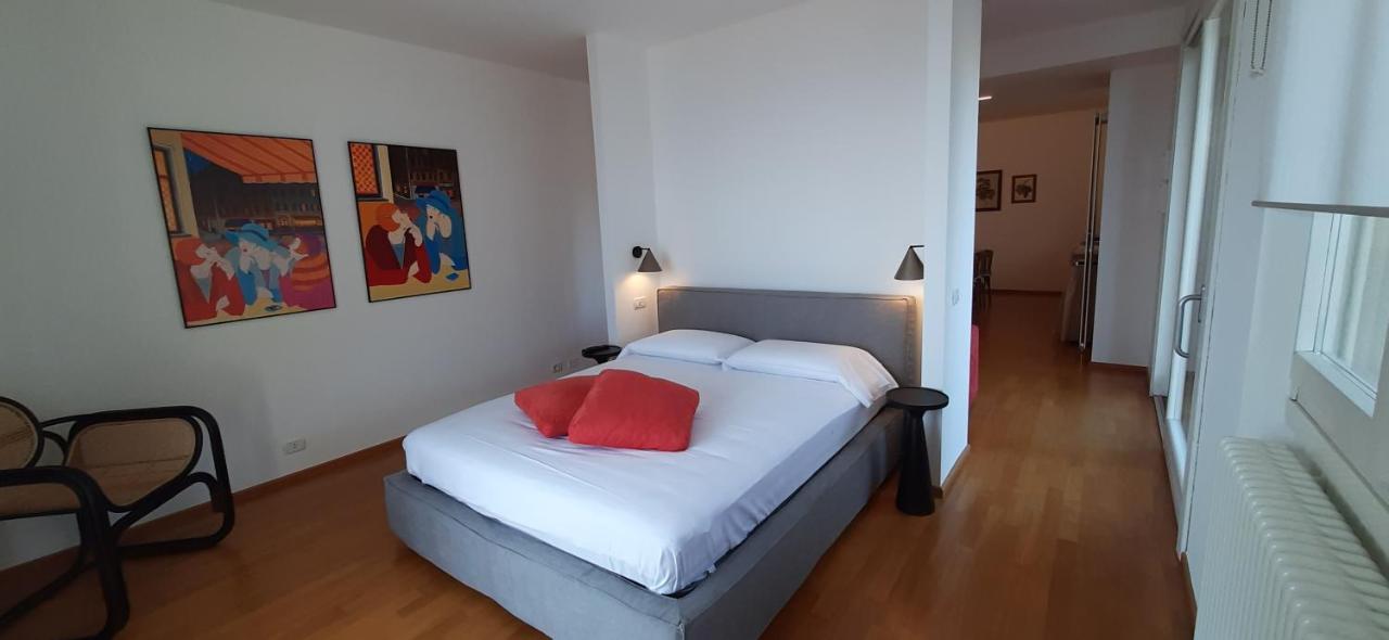 Iseolakerental - Vacanza Romantica Riva di Solto Εξωτερικό φωτογραφία