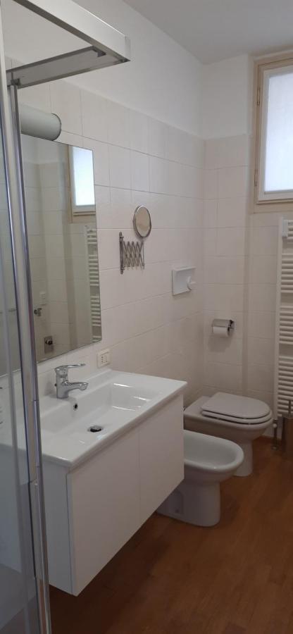Iseolakerental - Vacanza Romantica Riva di Solto Εξωτερικό φωτογραφία